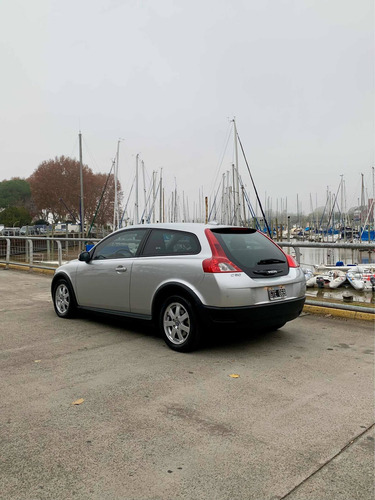 Imagen 6 de 16 de Volvo C30 2.4l Mt