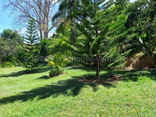 Excelente Oportunidad Para Invertir En Mini Finca De 15.674,62 M² ( Son Dos Lotes De Terrenos, Uno Tiene 11.825 47m² Y Otro 3.849,15m², ) Inm Ideal Para Proyecto Turistico Y/o Agropecuario. Montalban