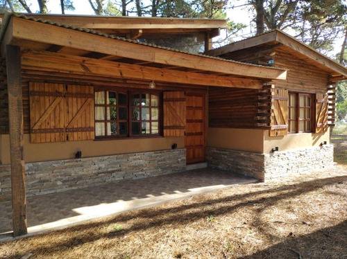 Imagen 14 de 15 de Casa / Cabaña En Alquiler El Pinar La Lucila Del Mar