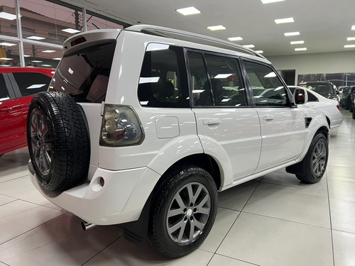 Mitsubishi Pajero TR4 2.0 4x2 Flex Aut. 5p