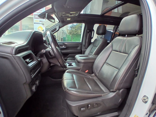 Chevrolet Suburban 5.3 V8 RST At