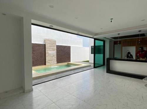 Casa En Venta Con Paneles Solares Y Alberca Fracc Lomas Del