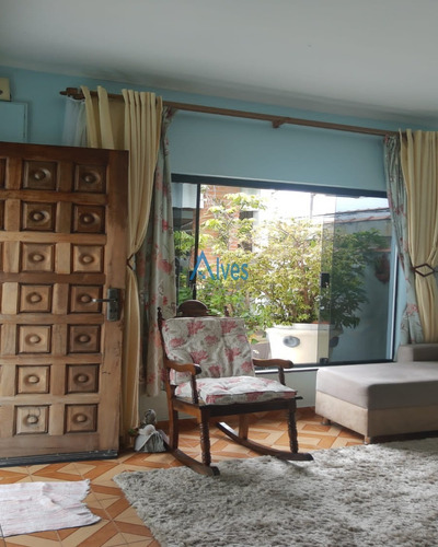 Imagem 6 de 21 de Sobrado Amplo Na Vila Luzita Santo André - So00267 - 70449571