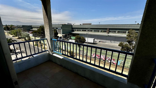 Departamento En Venta De 3 Dorm. En Cerrillos