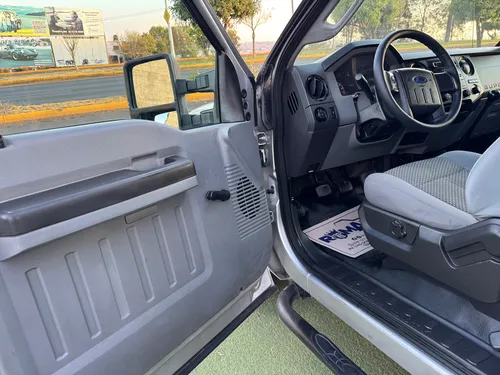 Ford F-350 6.2 Xl Mt