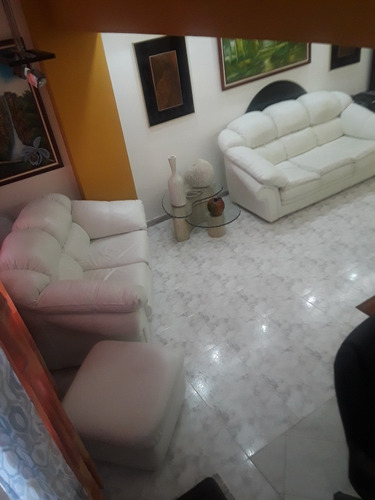 Oferta, Muebles Sala De Cuero Blanco, Como Nuevos