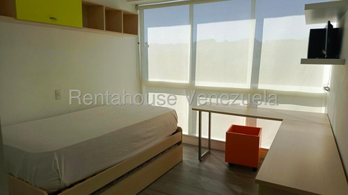 Sb Alquiler Atrium, Es Un Exclusivo Conjunto Residencial Ubicado En El Rosal, Cuenta Con 134,72 Mts2