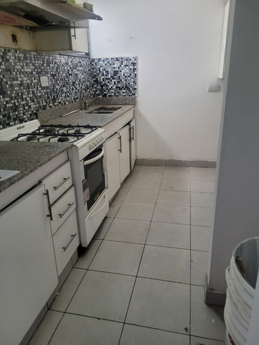 Venta! Departamento De 3 Ambientes Con Balcon - Av Boyacá 500 (flores)