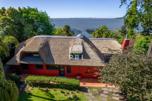 Alquiler Anual De Casa 4 Dormitorios En Laguna Del Sauce , Punta Ballena