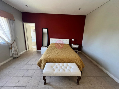 Casa En Venta En Bermudas, Pilar, G.b.a. Zona Norte
