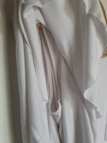 Blusa Italiana Color Blanco Con Mangas Tipo Capa, Talla U
