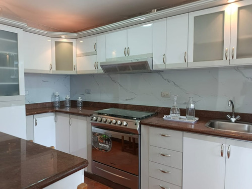 Apartamento En Alquiler En Terrazas Del Club Hipico Remodelado Y Amoblado Cerca Del Cc Terraz Plaza Con Hermosa Vista