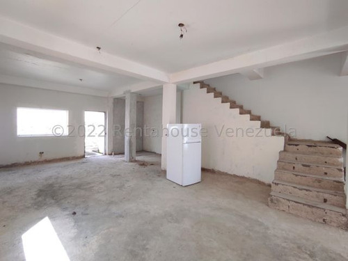 Imagen 6 de 22 de Amplio Townhouse Urb. El Piñal El Limón Maracay 23-14807 Ejc 04243439046