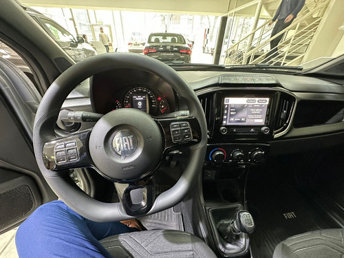 Fiat Strada 1.4 8v Freedom Cd