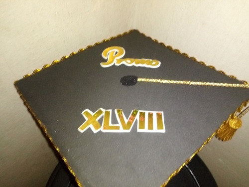 Imagen 2 de 10 de Birretes Graduación