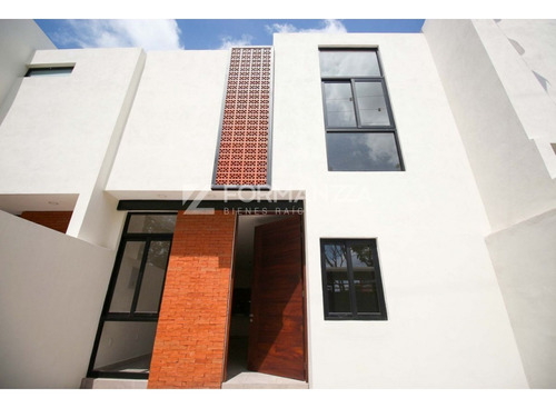 Casa Nueva En Venta En El Chanal Colima.
