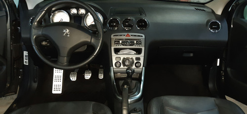 Peugeot 408 2.0 Feline 143cv
