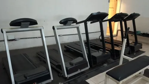 Academia Completa Porta Fechada