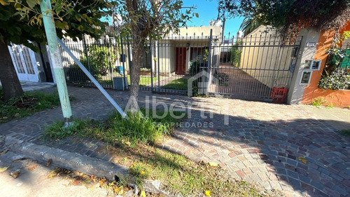 Venta El Palomar Casa Ph Al Frente 3 Ambientes.
