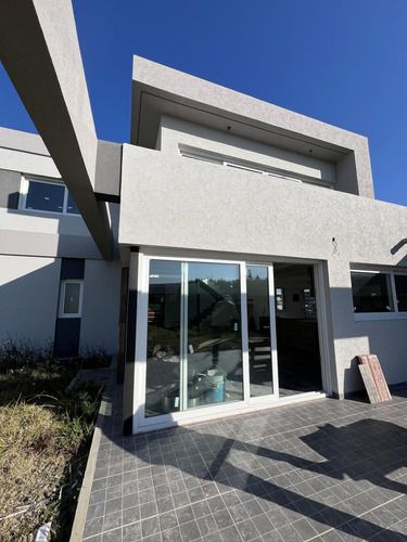 Casa En Venta En Santa Ines