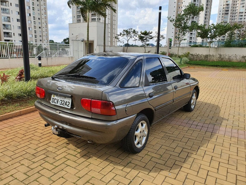 Escort Zetec 1.6 8v 2001 Com Kit Gnv