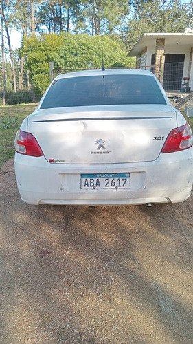 Peugeot 301 1.6 Allure Plus