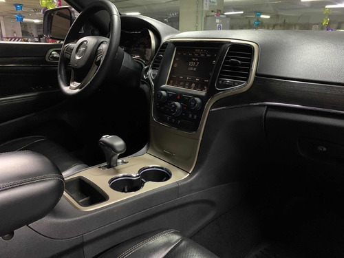 Imagen 9 de 13 de Jeep Grand Cherokee 2014 5.7 Limited Premium V8 4x2 Mt