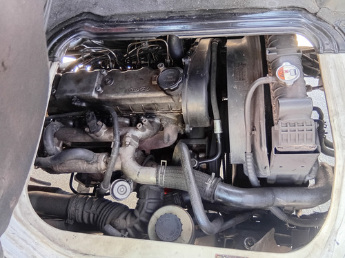 Kia Bongo 2.5 Std 4x2 Rs Turbo C/ Carroceria 2p