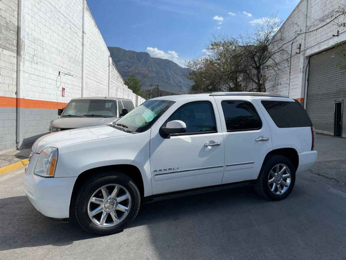 Imagen 1 de 15 de Gmc Yukon 2014 5p Denali V8/6.2 Aut