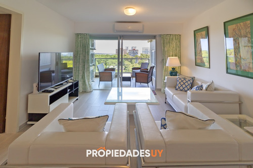 Apartamento En Venta En Roosevelt Punta Del Este, 2 Dormitorios, 2 Baños
