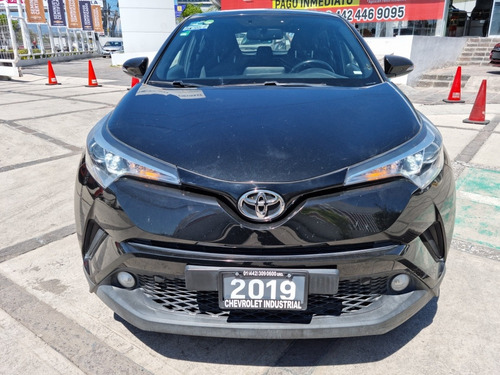 Imagen 2 de 14 de Toyota C-hr Base