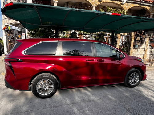 Toyota Sienna 3.5 Le At