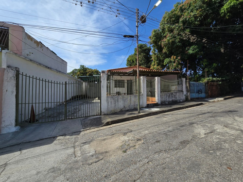 Casa En Venta En El Limon 04js