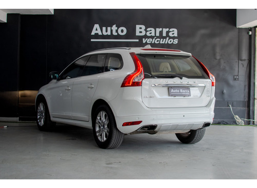 Volvo XC60 2.0 T5 COMFORT FWD TURBO GASOLINA 4P AUTOMÁTICO