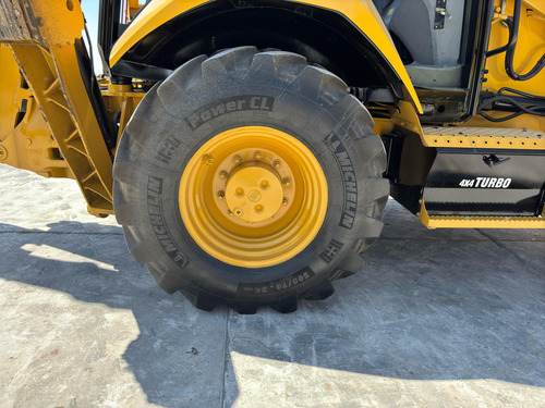 Retroexcavadora Caterpillar 415f 4x4 Año 2020