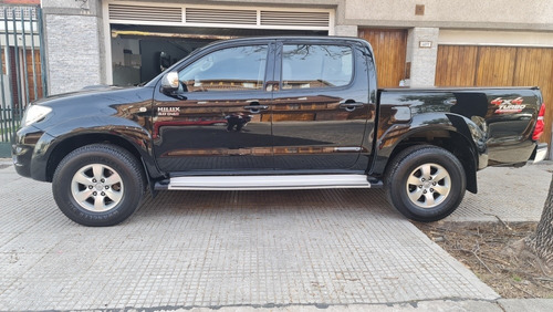 Imagen 5 de 16 de Toyota Hilux 2009 3.0 I Srv Cab Doble At 4x4 Cuero