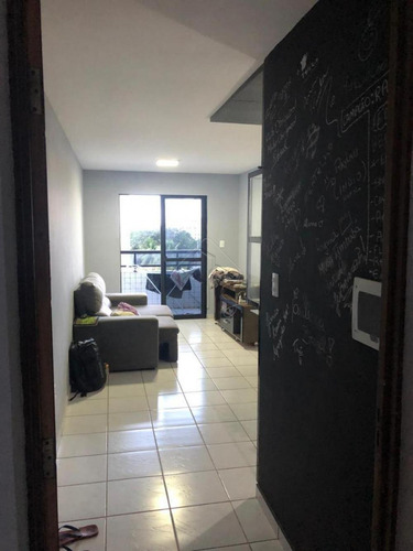 Imagem 2 de 10 de Apartamentos - Ref: V812