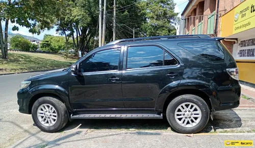 Toyota Fortuner 2.7 Sr5
