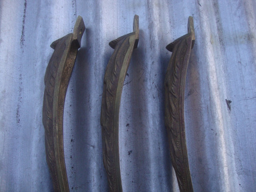3 Antiguas Patas De Bronce 5,2 X 6,5 X 47 - Pesan 2 K 700 Gr (Usado)