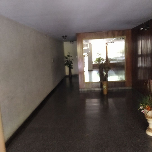 Departamento En Venta En Caseros