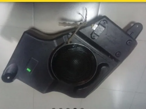 Jeep patriot factory subwoofer 2025