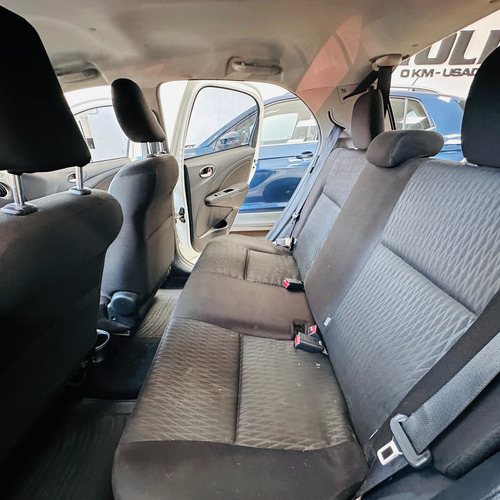 Toyota Etios 1.5 XLS 6M/T