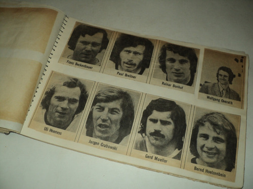 Imagem 10 de 10 de Caderno - Recorte Matéria Copa Do Mundo 1974 - Show!!!