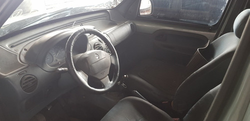 Imagem 6 de 6 de Sucata Kangoo Desmanche Peças Motor Câmbio Lataria