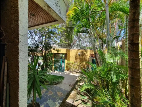 Venta Casa Tres Plantas En Lomas De Club Hipico Con Anexo Baruta