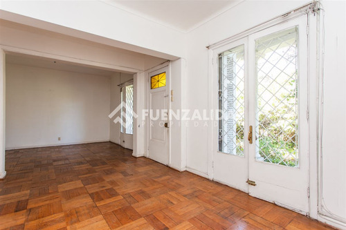 Hermosa Casa En Venta De 4 Dorm 3 Baños. En Ñuñoa.