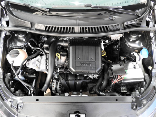 Imagem 10 de 12 de Volkswagen Fox 1.0 Mpi Trendline (flex) Flex Manual