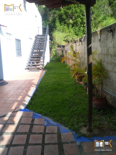 Imagen 2 de 21 de Mk Inmobiliaria Vende Preciosa Casa Remodelada En La Urbanización Karimao Country / Manuel 04122064254