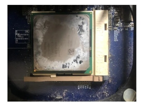 Imagen 3 de 3 de Tarjeta Madre Foxconn Con Procesador Para Chequear