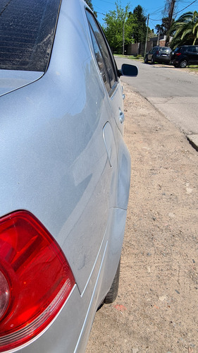Volkswagen Bora 1.8 Highline T 180cv Cuero